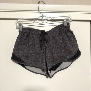 Lululemon Hotty Hot short size 6